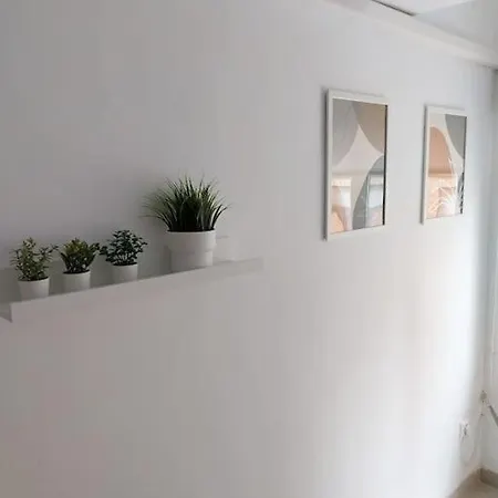 Veguita 2: Piso Renovado A 3 Min De La Playa * Almeria