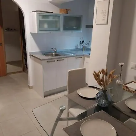 Veguita 2: Piso Renovado A 3 Min De La Playa